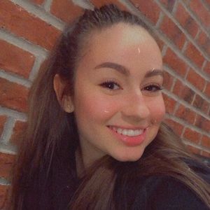 Meet your Posher, Vanessa